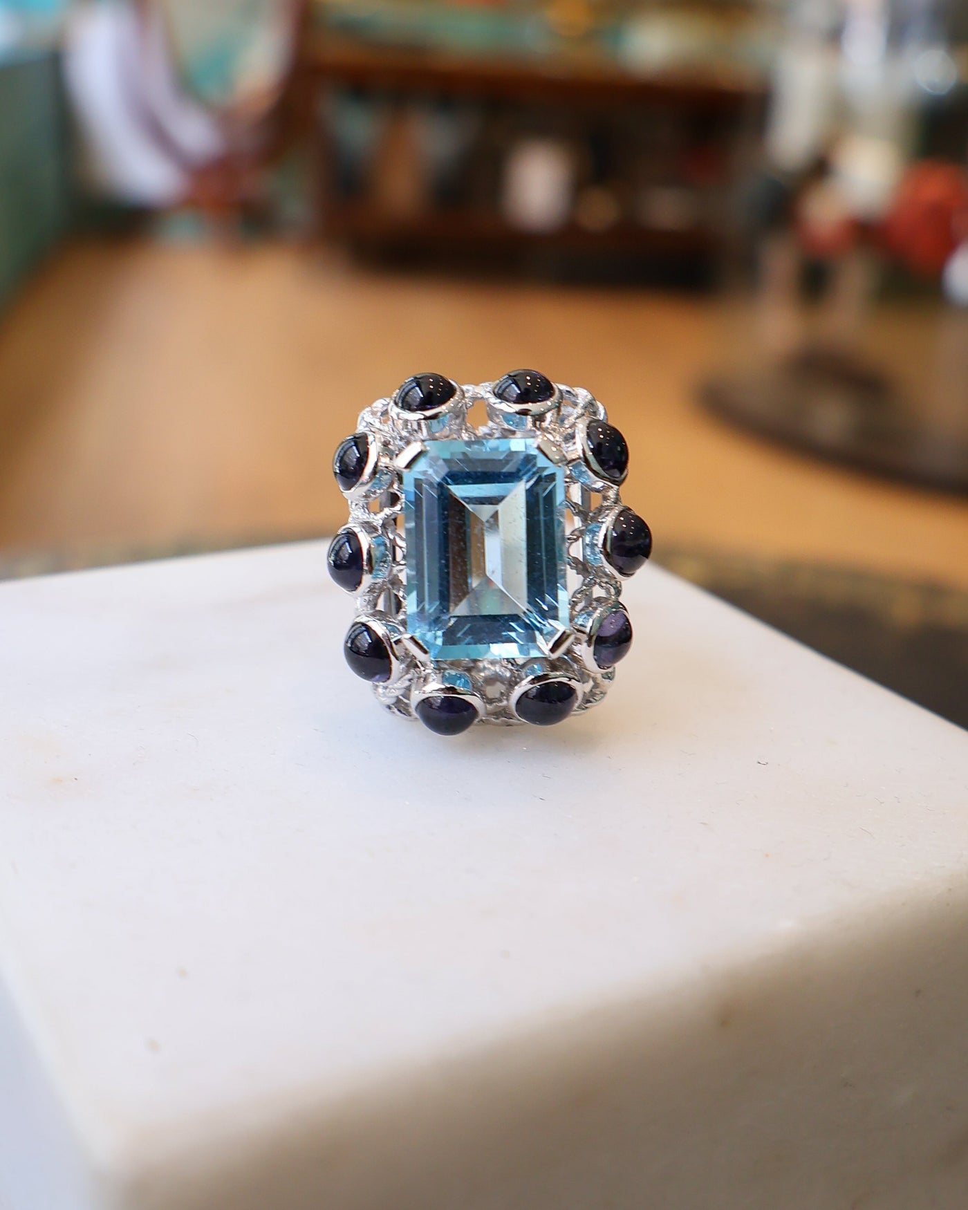 Bague 1001 Nuits - Topaze bleue et Iolites - Sanja Spahr